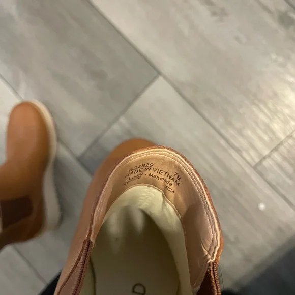 Cole Haan Women's ZERØGRAND City Wedge Waterproof Chelsea Boots - Picture 5 of 5